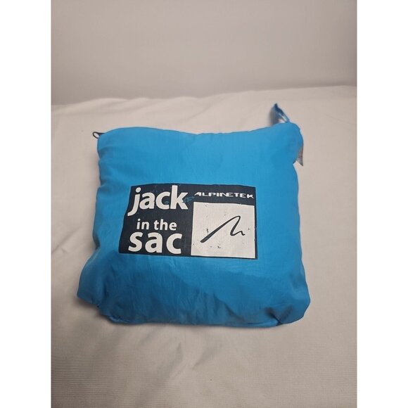 Alpinetek Windbreaker - Picture 3 of 7